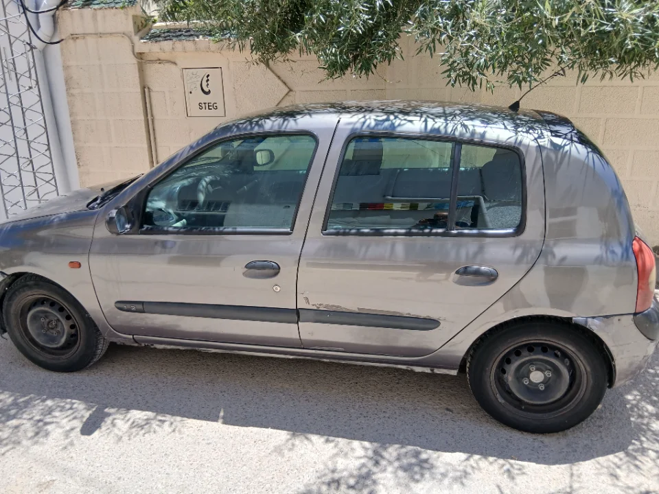 Renault Clio - Photo 3