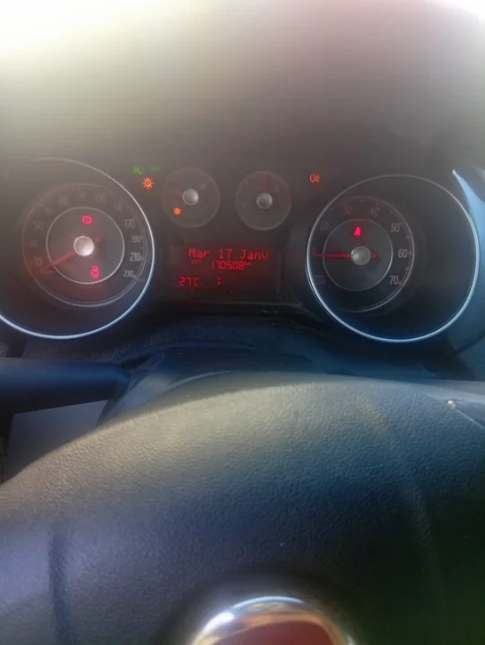 Fiat PUNTO - Photo 7