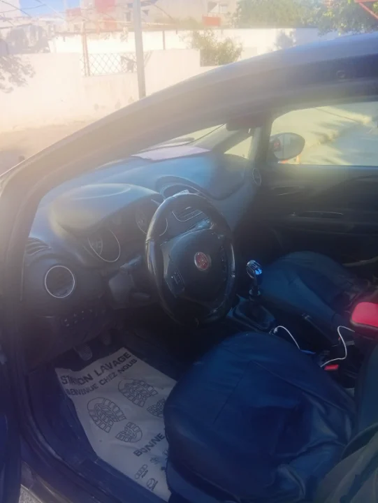 Fiat PUNTO - Photo 5