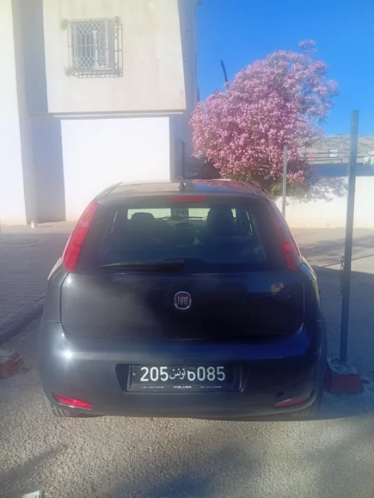 Fiat PUNTO - Photo 4