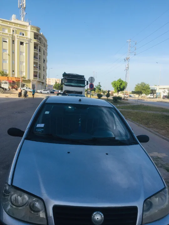 Fiat PUNTO - Photo 7