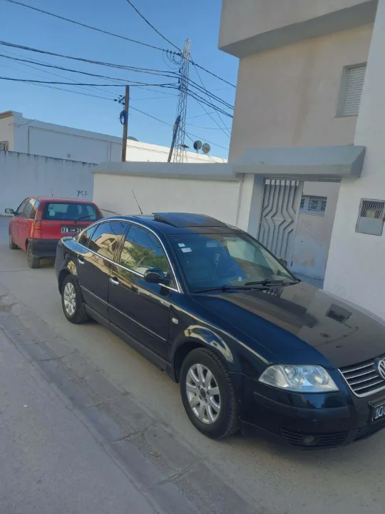 Volkswagen Passat - Photo 2