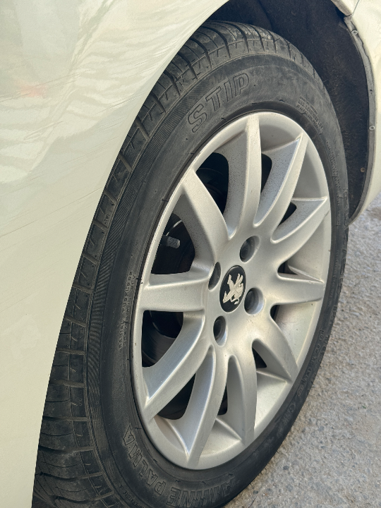 Peugeot 308 - Photo 4