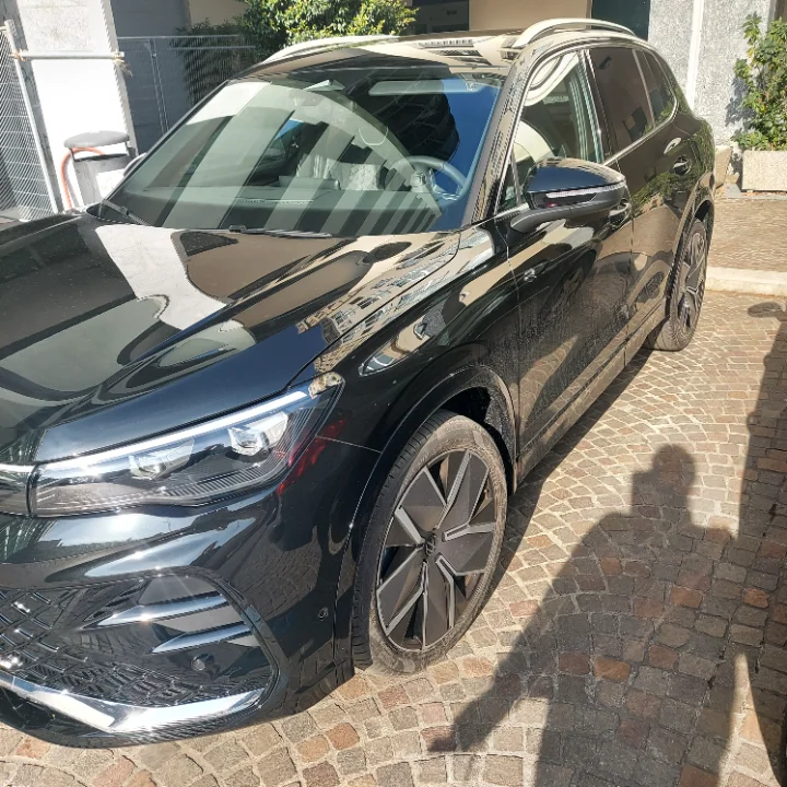 Volkswagen Tiguan - Photo 3