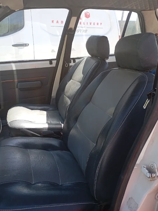 Peugeot 205 - Photo 3