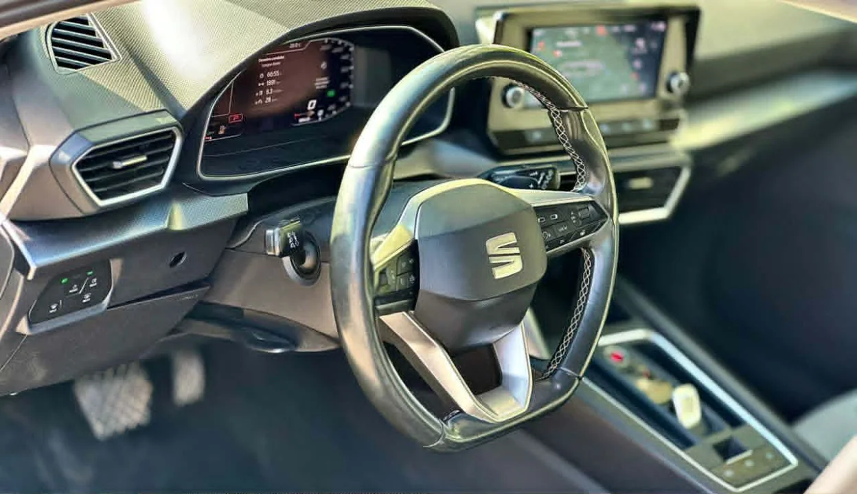 Seat Leon - Photo 8