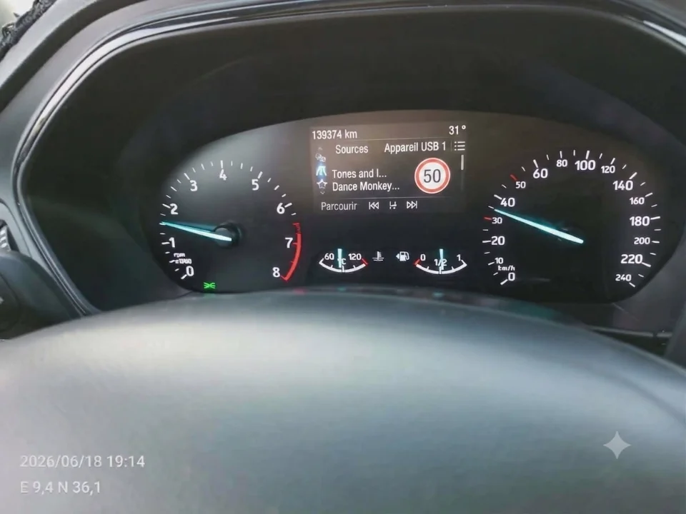 Ford FOCUS - Photo 9
