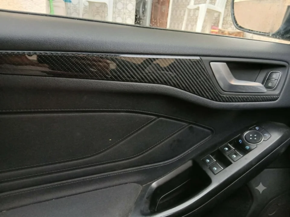 Ford FOCUS - Photo 4