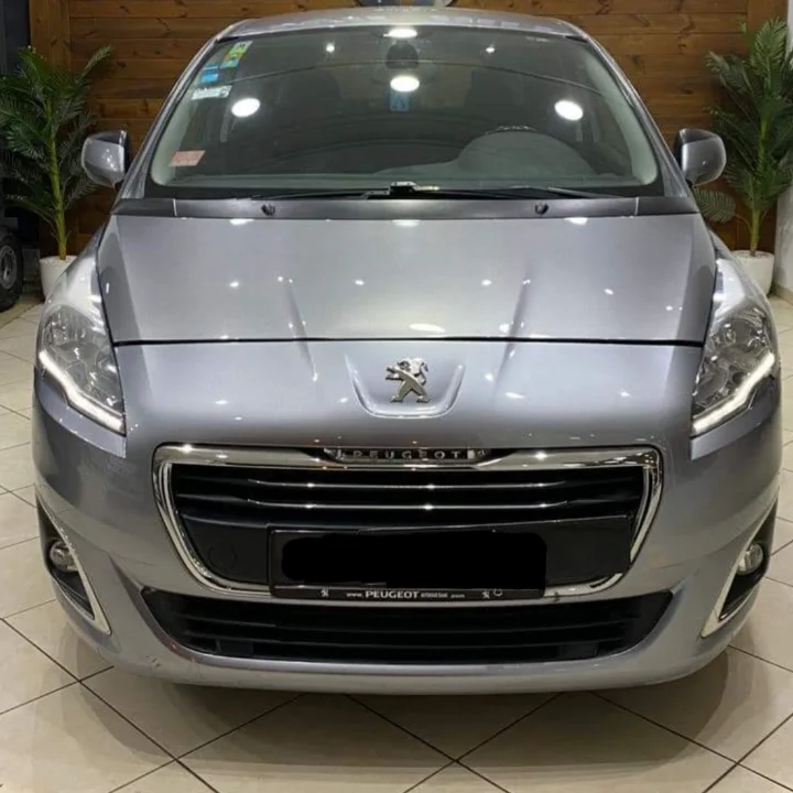 Peugeot 5008 2016