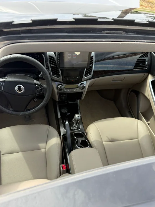 Ssangyong Korando - Photo 9