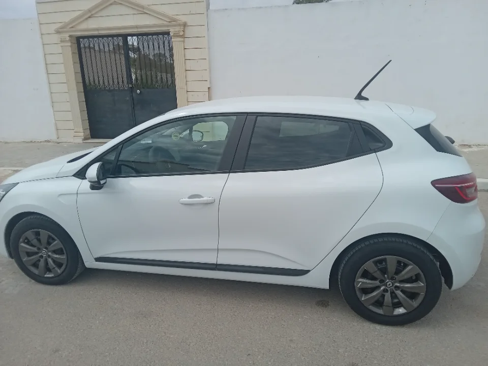 Renault Clio - Photo 10