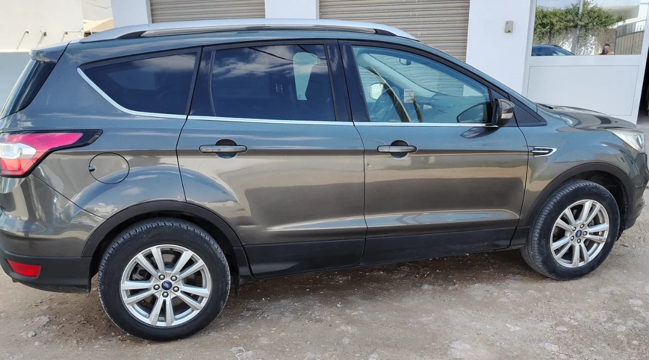 Ford KUGA - Photo 6