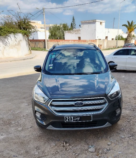 Ford Kuga 2019 Essence 160 000 km Sfax