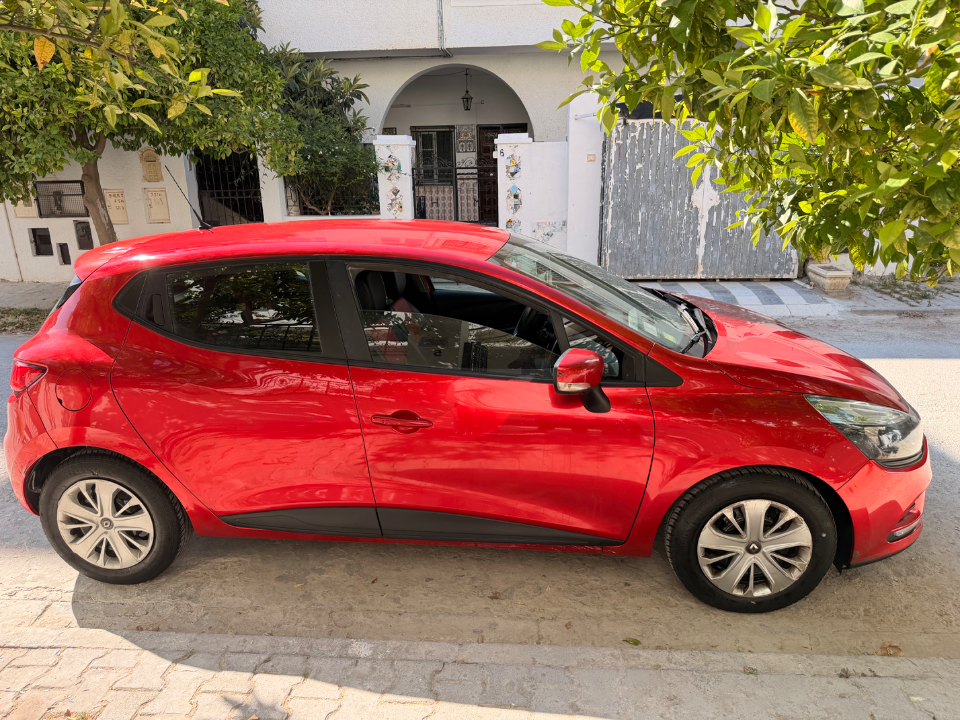 Renault Clio - Photo 4