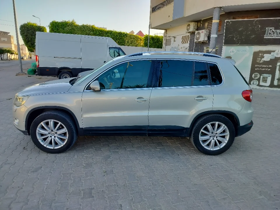 Volkswagen Tiguan - Photo 10