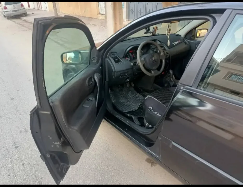 Renault Megane - Photo 2