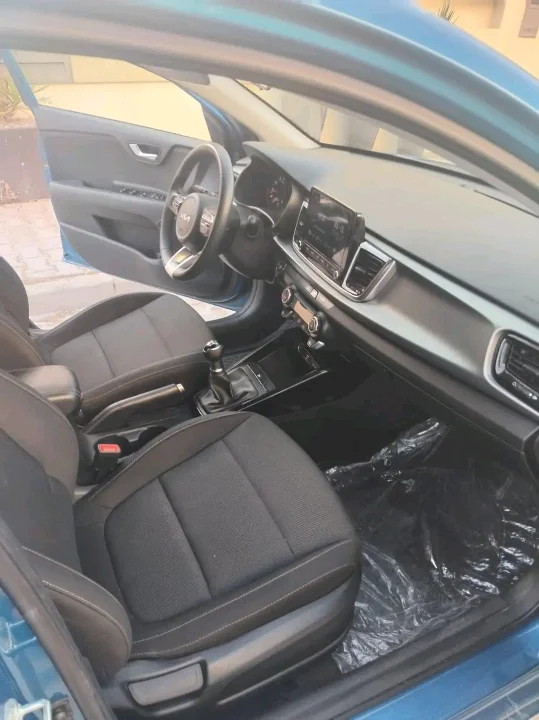 Kia RIO - Photo 9