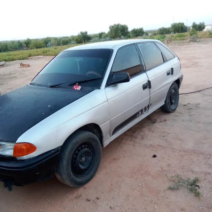 Opel Astra - Photo 4