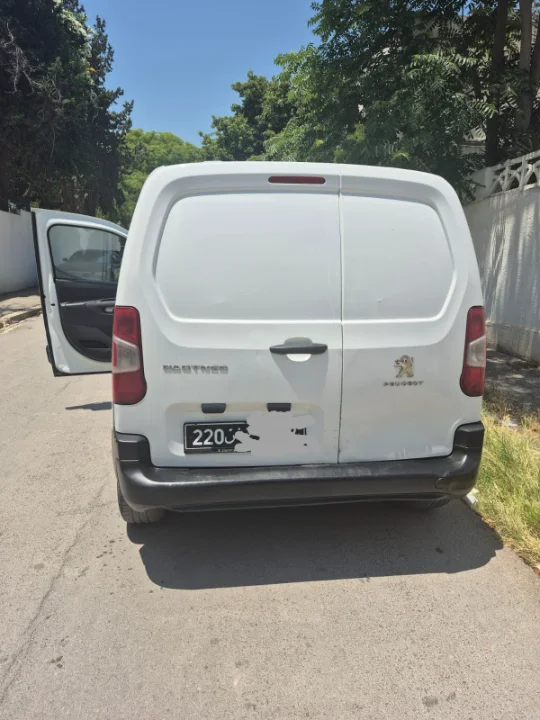 Peugeot Partner - Photo 8