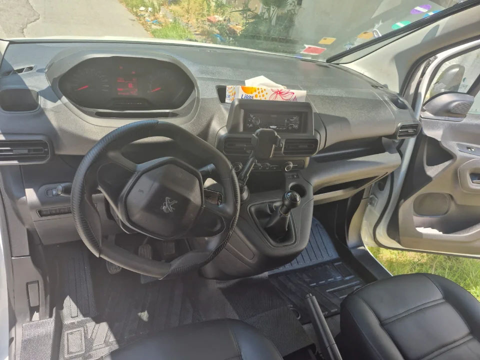 Peugeot Partner - Photo 7