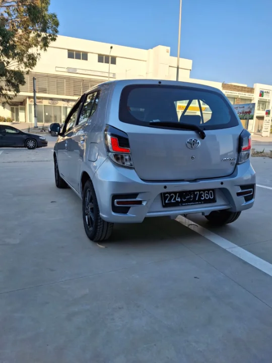 Toyota Yaris - Photo 10