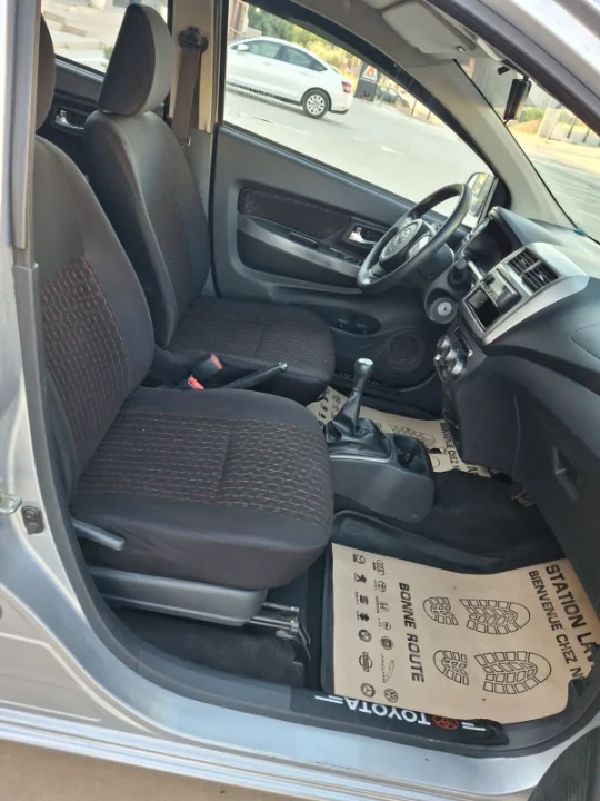 Toyota Yaris - Photo 8
