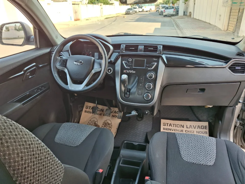 Mahindra KUV 100 - Photo 9