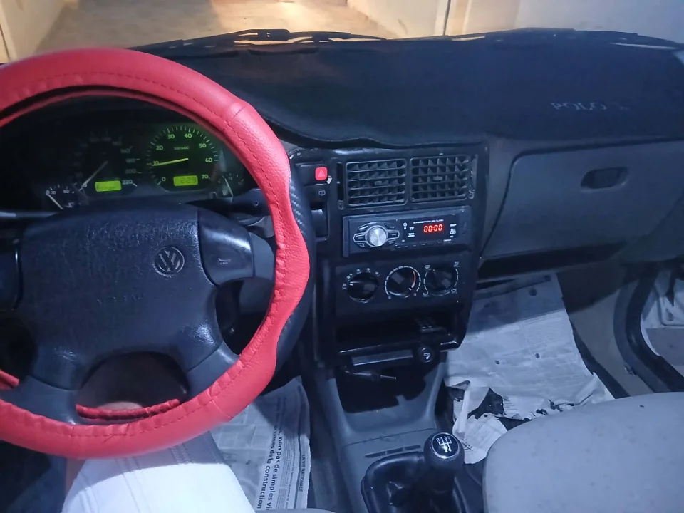 Volkswagen Polo - Photo 3