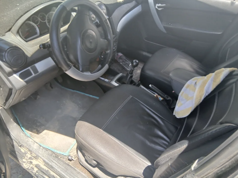 Chevrolet AVEO - Photo 3
