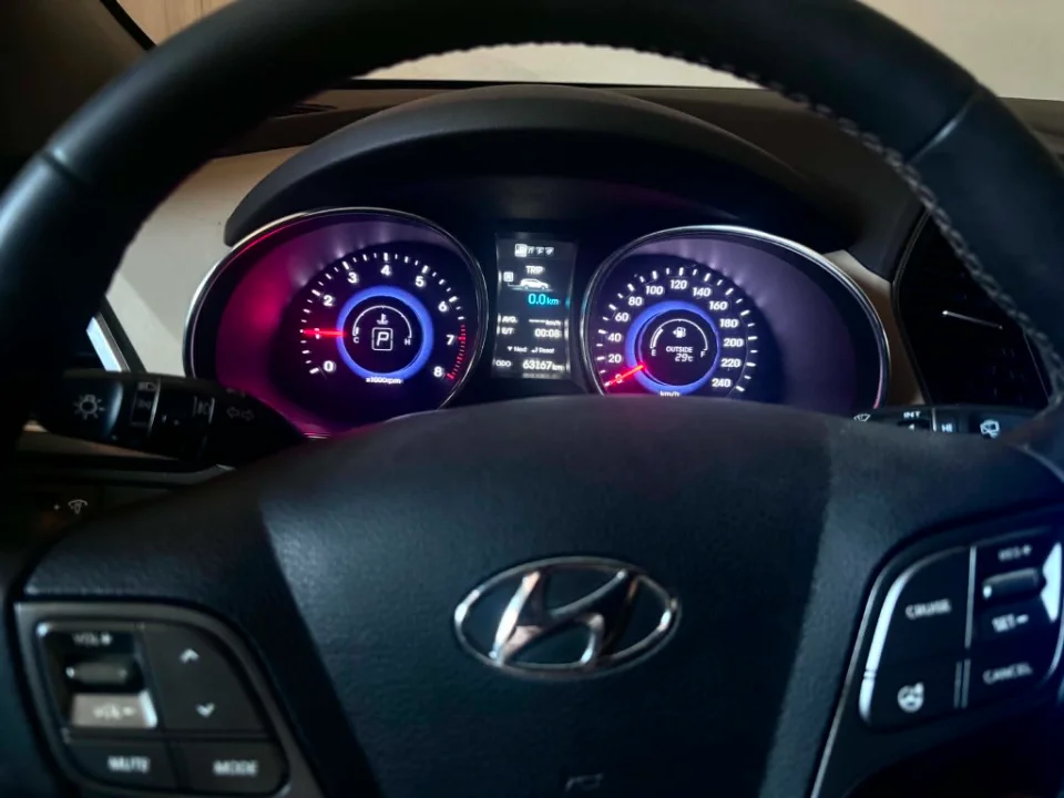 Hyundai SANTA FE - Photo 7