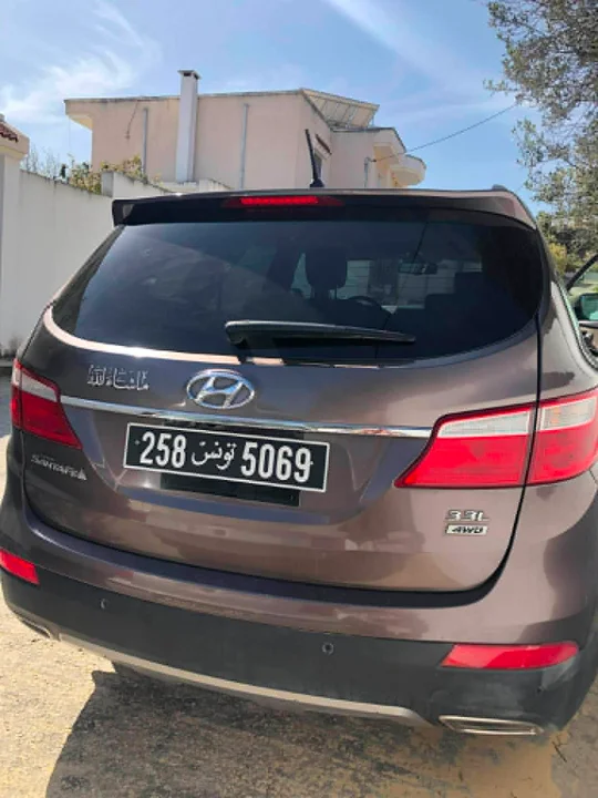Hyundai SANTA FE - Photo 6