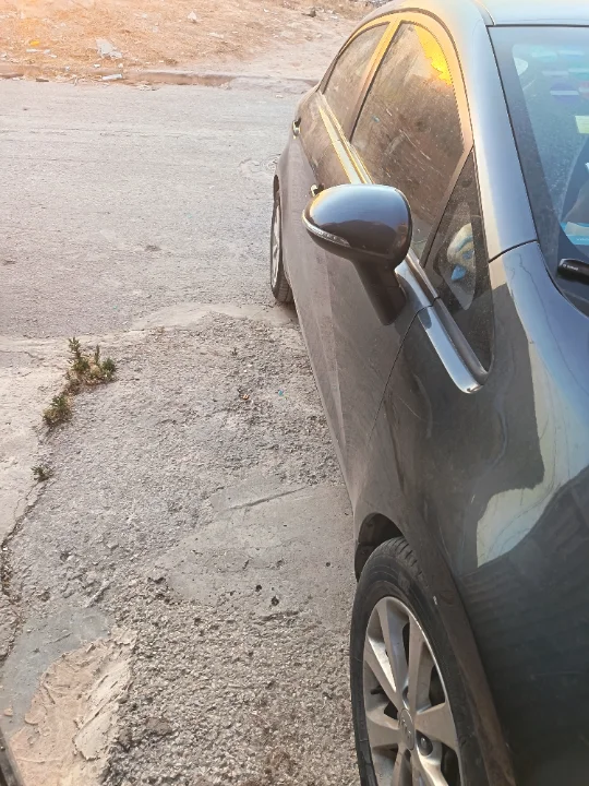 Kia RIO - Photo 6