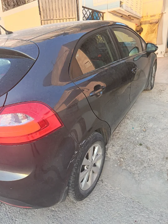 Kia RIO - Photo 5