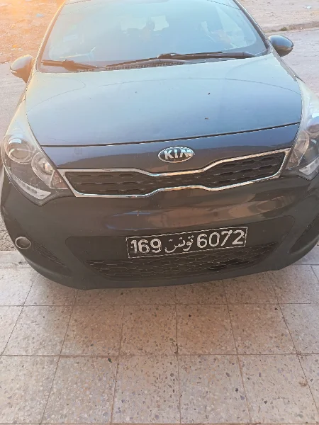 Kia Rio 2013 Essence 104 000 km Tunis