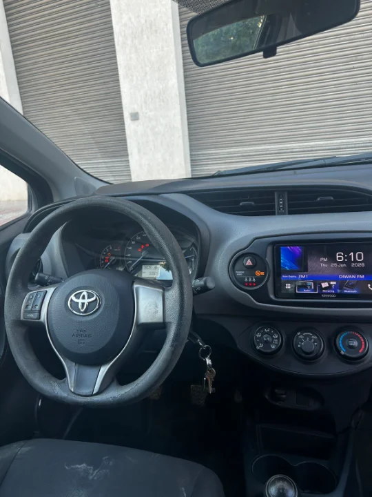 Toyota Yaris - Photo 10