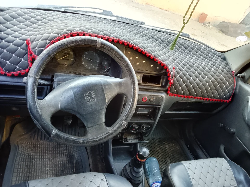 Peugeot Partner - Photo 2
