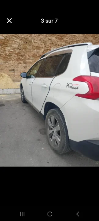 Peugeot 2008 - Photo 2