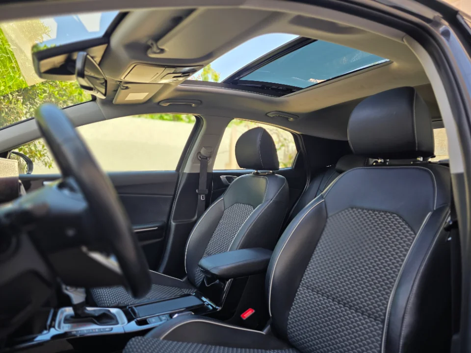 Kia XCEEED - Photo 7