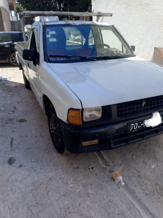 Isuzu AUTRE - Photo 5