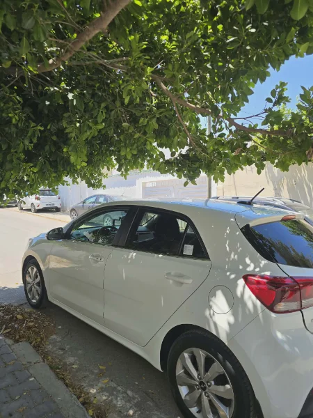 Kia RIO - Photo 7