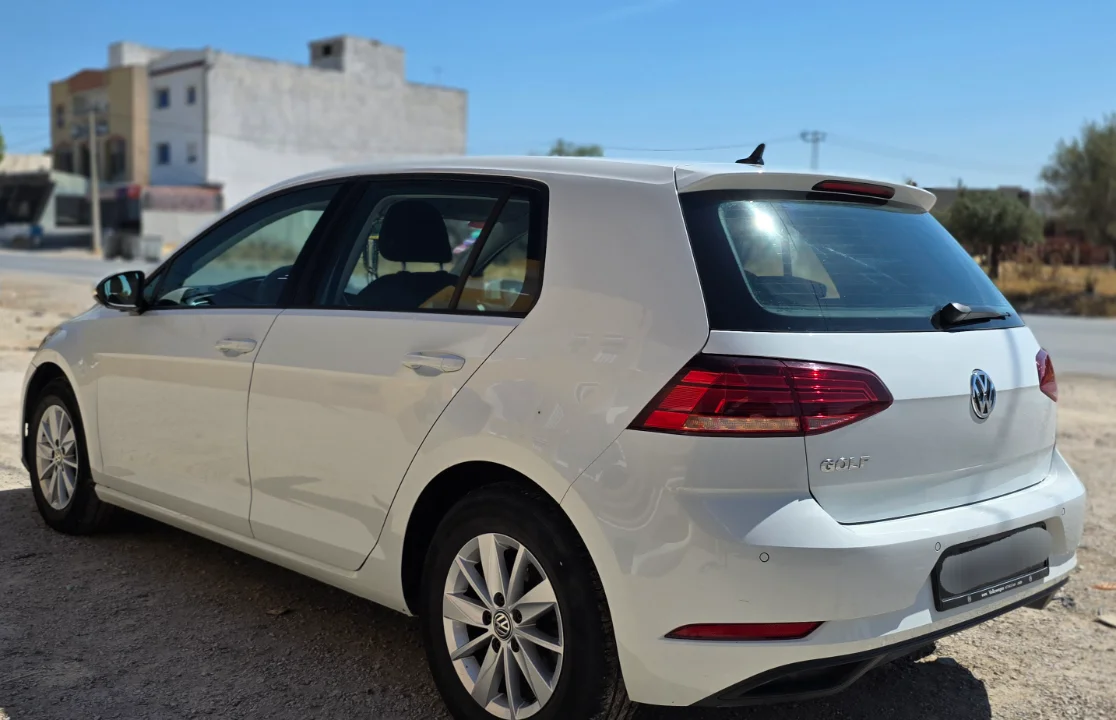 Volkswagen Golf - Photo 11