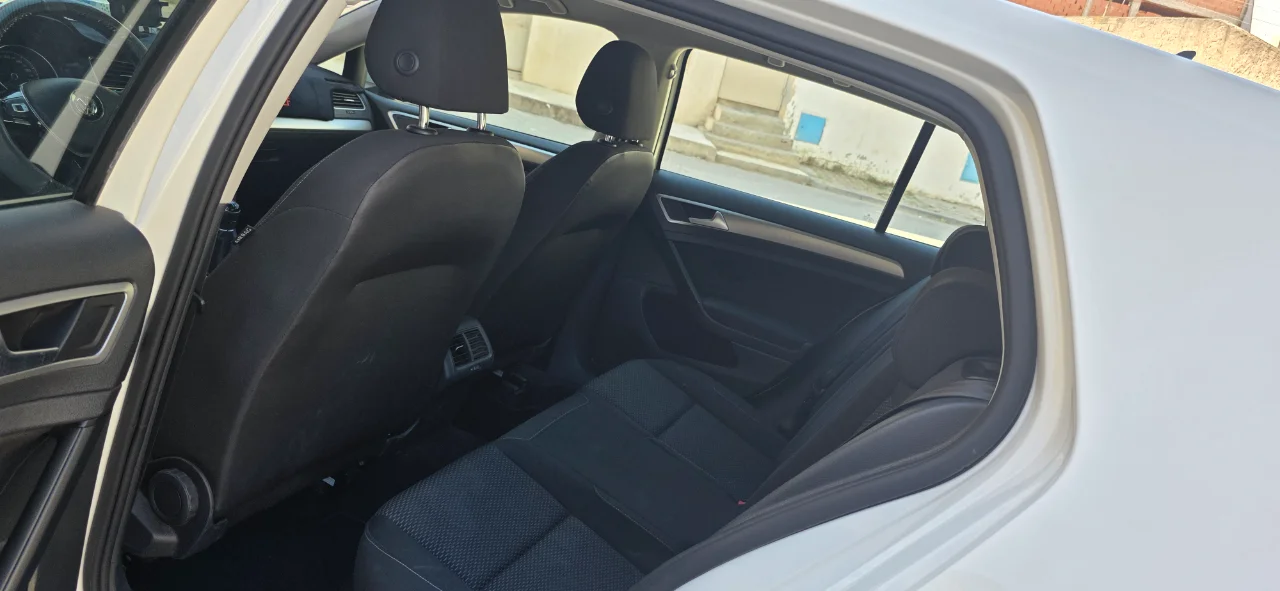 Volkswagen Golf - Photo 7