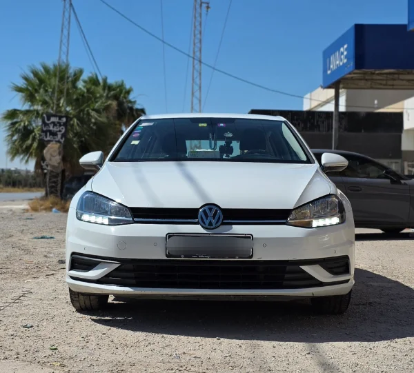 Volkswagen Golf 2018 Essence 129 000 km Tunis