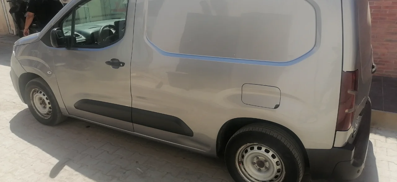 Citroen BERLINGO - Photo 6