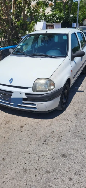 Renault Clio 2000