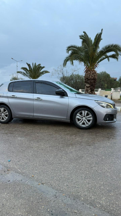 Peugeot 308 - Photo 11