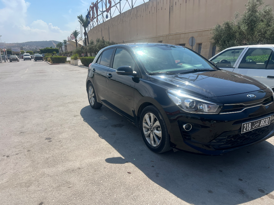 Kia RIO - Photo 4