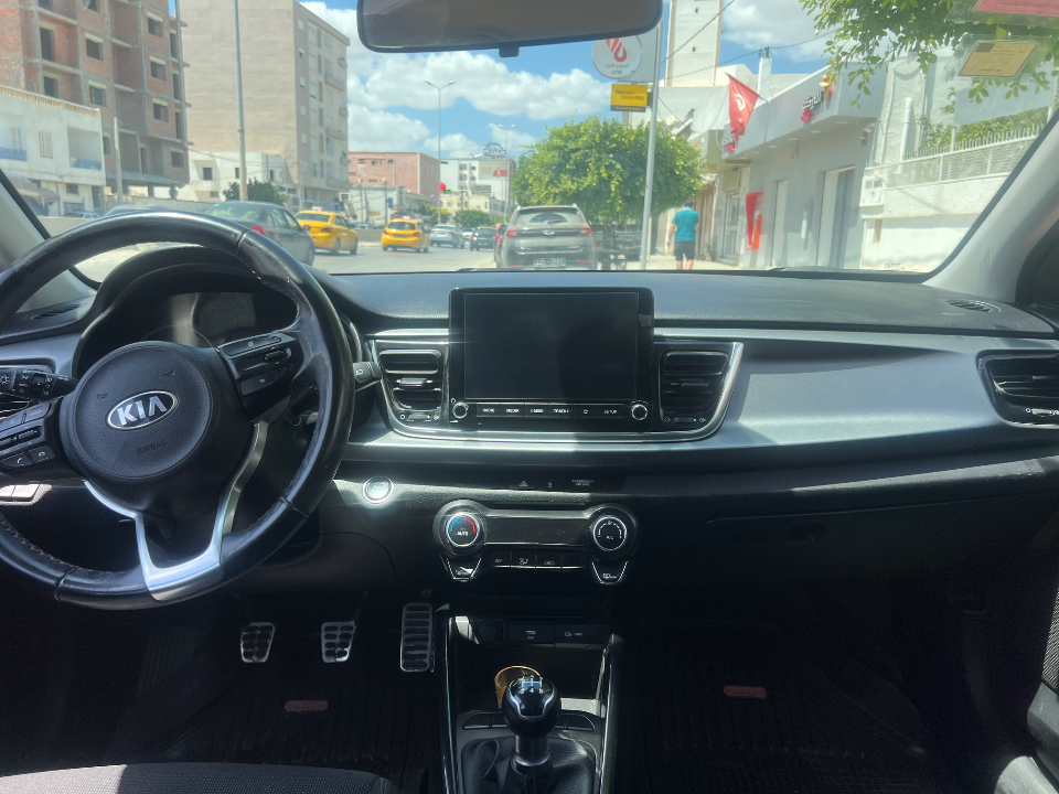 Kia RIO - Photo 2