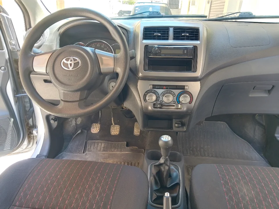 Toyota Aygo - Photo 9