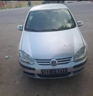 Volkswagen Golf 5 2008 Diesel 395 km Sidi bouzid